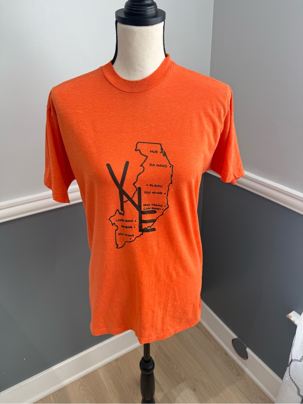 Vintage 1970’s Vietnam “Agent Orange Kills” single stitch Tee Shirt Size L